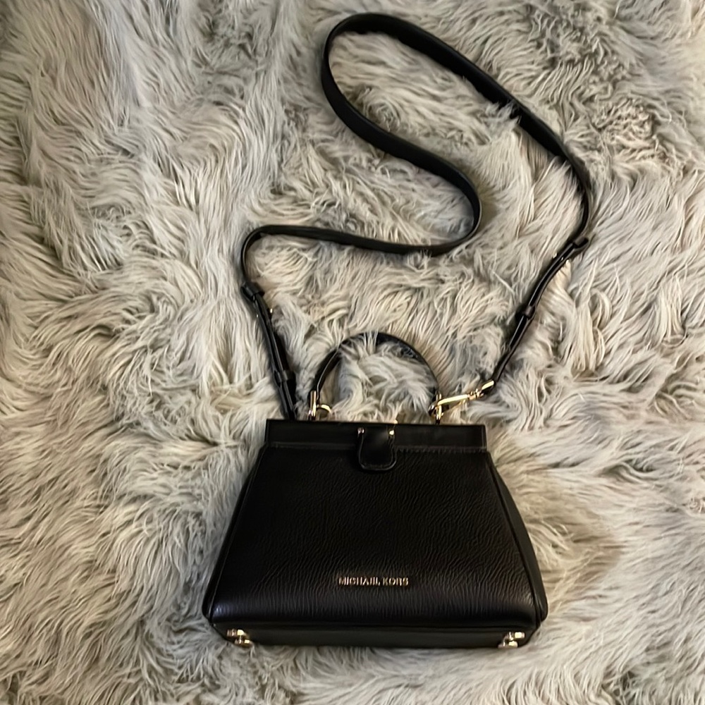 🔥🔥🔥🔥🔥Michael Kors Purse🔥🔥🔥🔥🔥